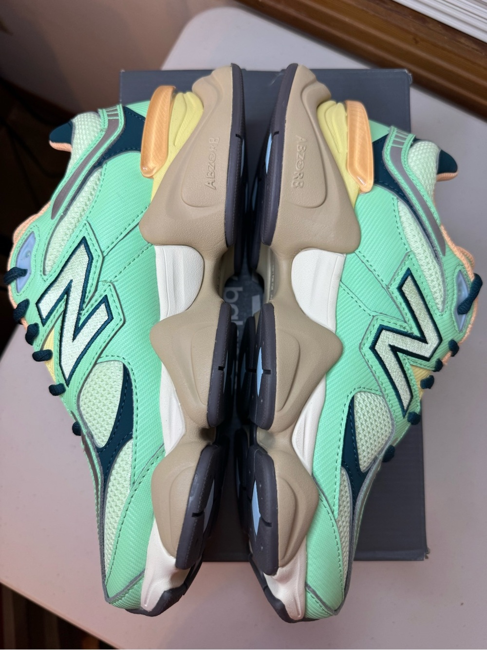 New Balance 9060 Sweetgrass Deep Ocean - Picture 7 of 9
